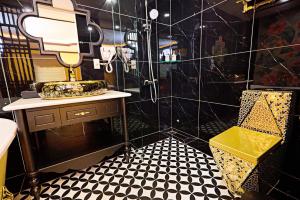 Royal Hotel Hồ Chí Minh