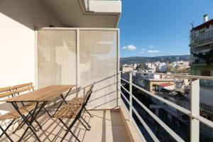 C5 3rd floor balcony view 1bdr flat 850m Metro Evangelismos 150m EKPA University Campus 100m Bus Stop to Acropolis