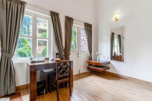 Emeraldgems Premium Residence