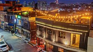 Mavericks Guest House