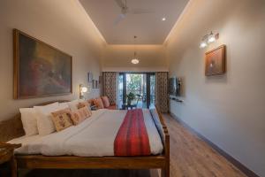SaffronStays Hill Crest