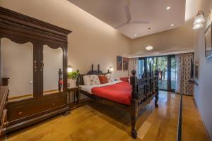 SaffronStays Hill Crest