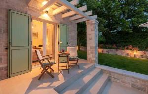 Stunning Home In Stanisi