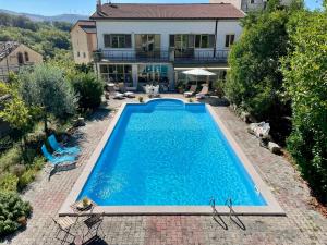 Luxurious Mountain Villa with Pool in Fairytale-like Puglia