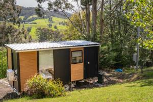 Cygnet Valley Hideaway by Tiny Away