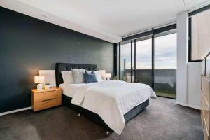 City Meets The Sea Melbourne Penthouse