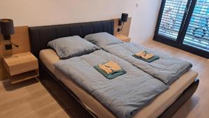 Apartment near O2 Arena