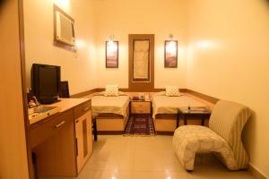 Hotel Cresent - Near Assi Ghat Varanasi