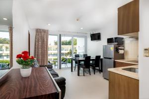 Karon Sea View 2 Bedrooms Apartment