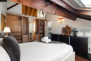 Calm and bright apartment, center La Latina D.ALB