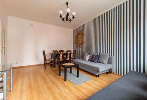 Rajska City Centre Apartment by BookingHost