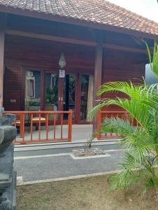 Cman Guest House