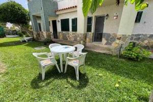 Forcat - Apartamento con jardín y piscina