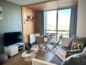 Studio vue sur le Port Olona ! 2 adultes 2 enfants