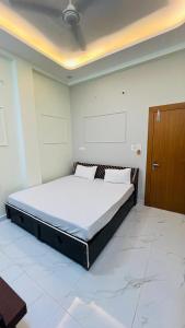 Rudrangan Suites Full Luxurious Villa Near Mahakaleshwar temple By AP villas and Resorts