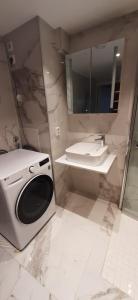 Rooms in easy accessible new apartment near Stave church