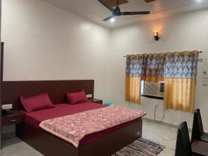 Shree Mahidev Palace