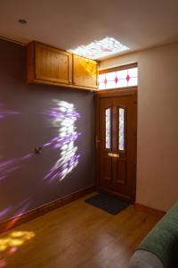 Isle of Erne Escape - Lakeside & Town Location