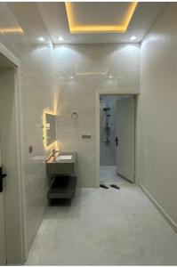 شقة غرفتين وصالة