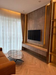 Burj Khalifa & Canal View Apartment