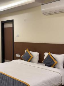 DVR GRAND-AC Rooms