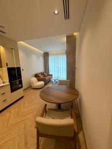 Burj Khalifa & Canal View Apartment