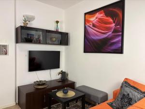 Louis Garda Apartment