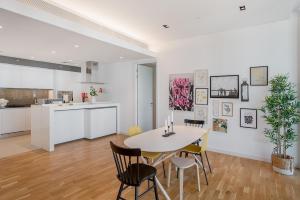 Free housekeeping visits during your stay - StayShort - Delightful 1BR in Bluewaters Island - JBR Walk