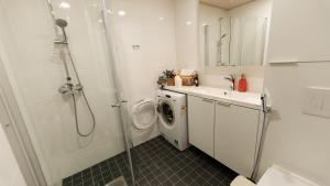 Midnight Sun City Suite