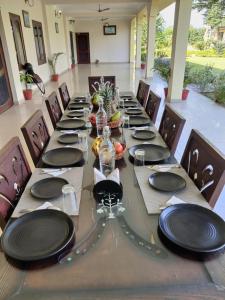 Black Bear Farm house with 5 Bedroom swimming pool and garden