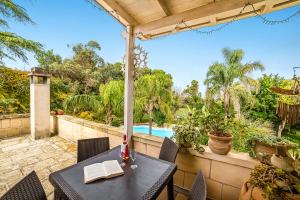 Civico Apartments with Shared Pool and Garden