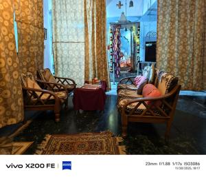 Pink Floyd cafe & hotel , pushkar