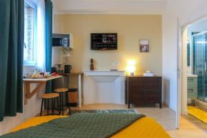 Studio Coeur Ville TV Wifi Parking Lave Linge