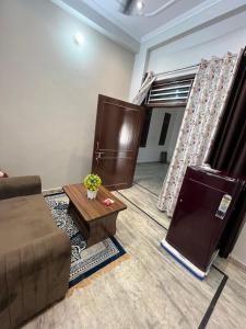 Gauravs 1bhk in malviya nagar near Jaipur Airport