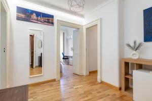 GuestHost - Rebs House