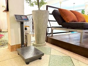 Super BIG Mid Century Home near River & IconSiam