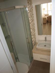 Luxury house with 3 double rooms