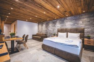 Alpine Essence - Luxury Apartment in Zell am See Center