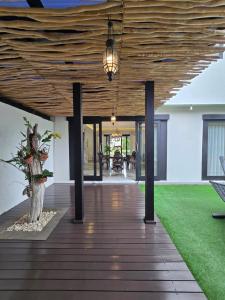 Villa Akasha Luxury 6 bedroom villa near beach