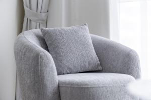 Free housekeeping visits during your stay - StayShort - Captivating 1BR in JLT Perfect for 4
