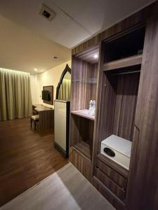 The Beach Condotel Kata