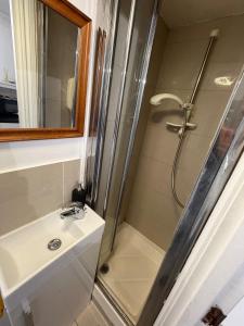 Bayswater and Notting Hill Studio Flat