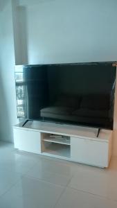 Charming 1BR with Natural Light