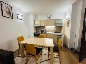 Stenata Huge Ski To Door Apartments