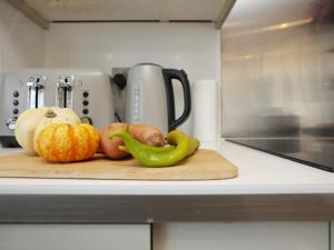 33 Wine Street By N And N Stays, Lovely Apartment Close to town and Christmas Market, great location for corporate stays, Huge Disc available for long stays, Fast Wifi