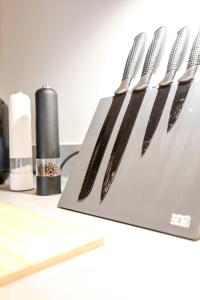 40 percent OFF Monthly Stays 2 Bed Modern Apartment near Piccadilly - Parking - Fast WiFi