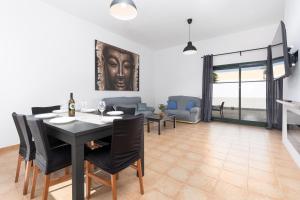 Home2Book Bright Villa with Pool, Corralejo