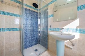 Spacious Villa with Private Pool near La Riera de Gaia