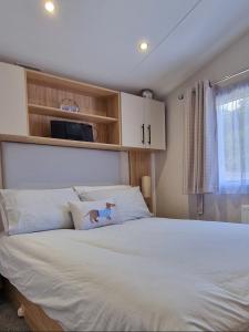 Sanctuary, White Horse Holiday Park