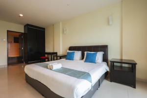 Marina Island Lumut 3 Bedroom Holiday Apartment
